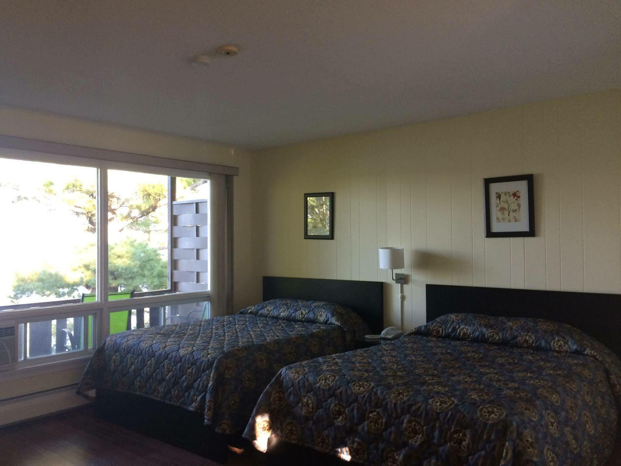 Pinedale Inn Gravenhurst Eksteriør billede