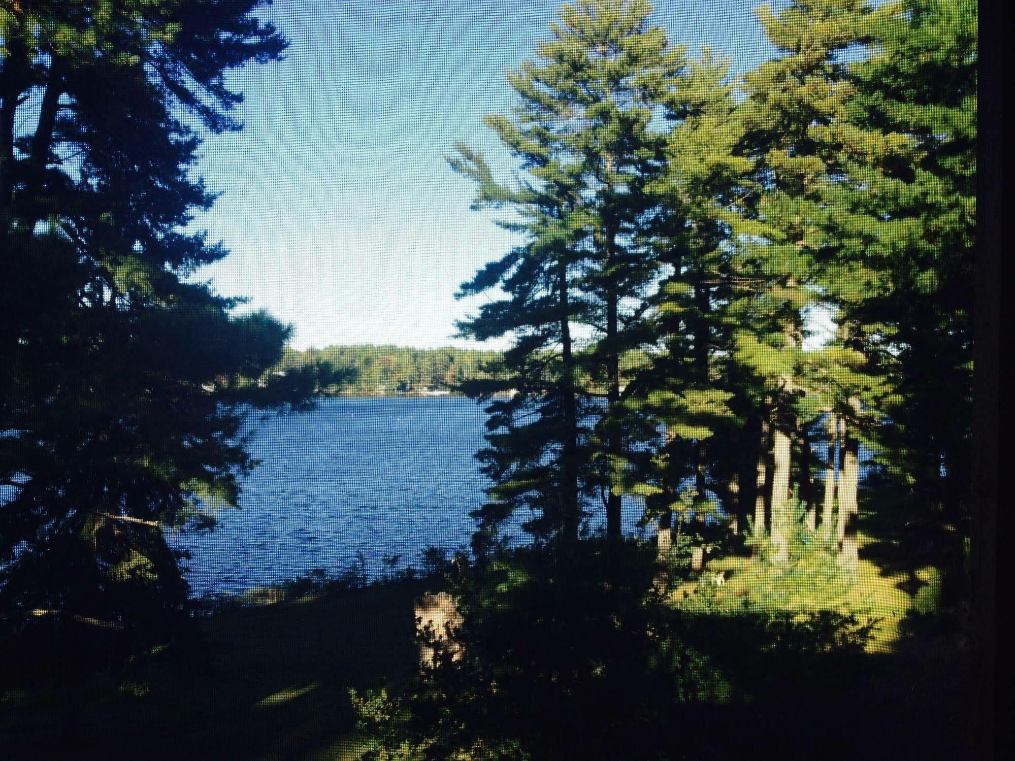 Pinedale Inn Gravenhurst Eksteriør billede